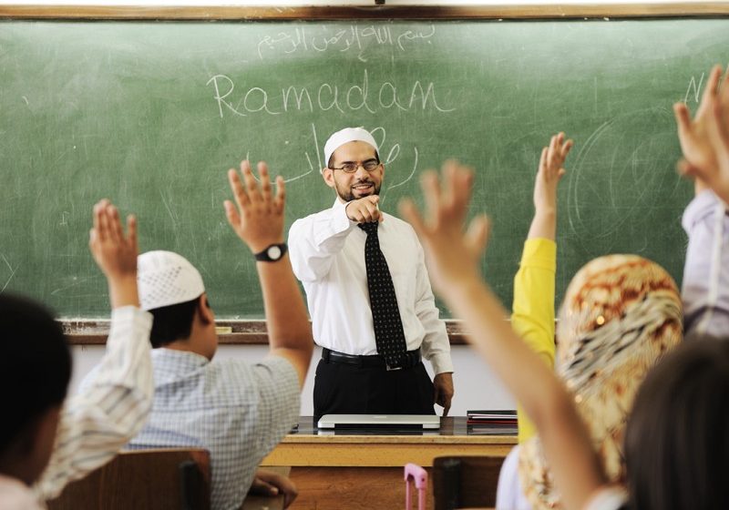 Akar Pendidikan Itu Pahit, Tetapi Buahnya Manis: Refleksi Pendidikan Islam