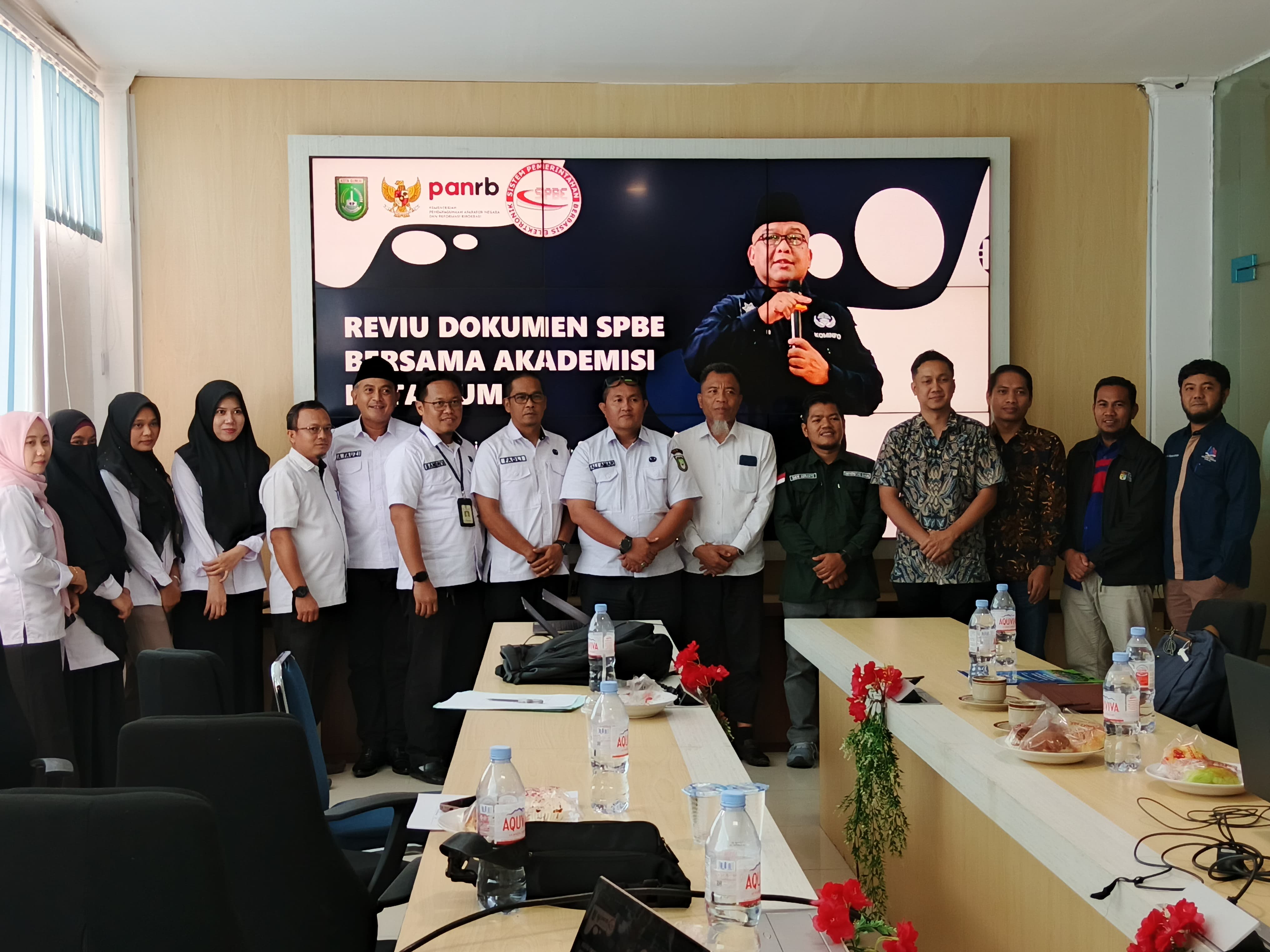 Sinergi Pemerintah dan Kampus: Diskominfotiksan Dumai Review SPBE 2025 Bersama Akademisi