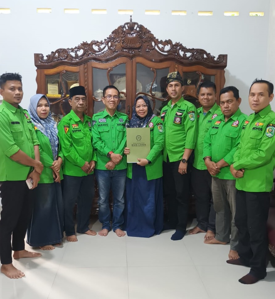 DPP RMB-LHMR: Serahkan SK Kepengurusan DPWK LHMR Perawang Kabupaten Siak