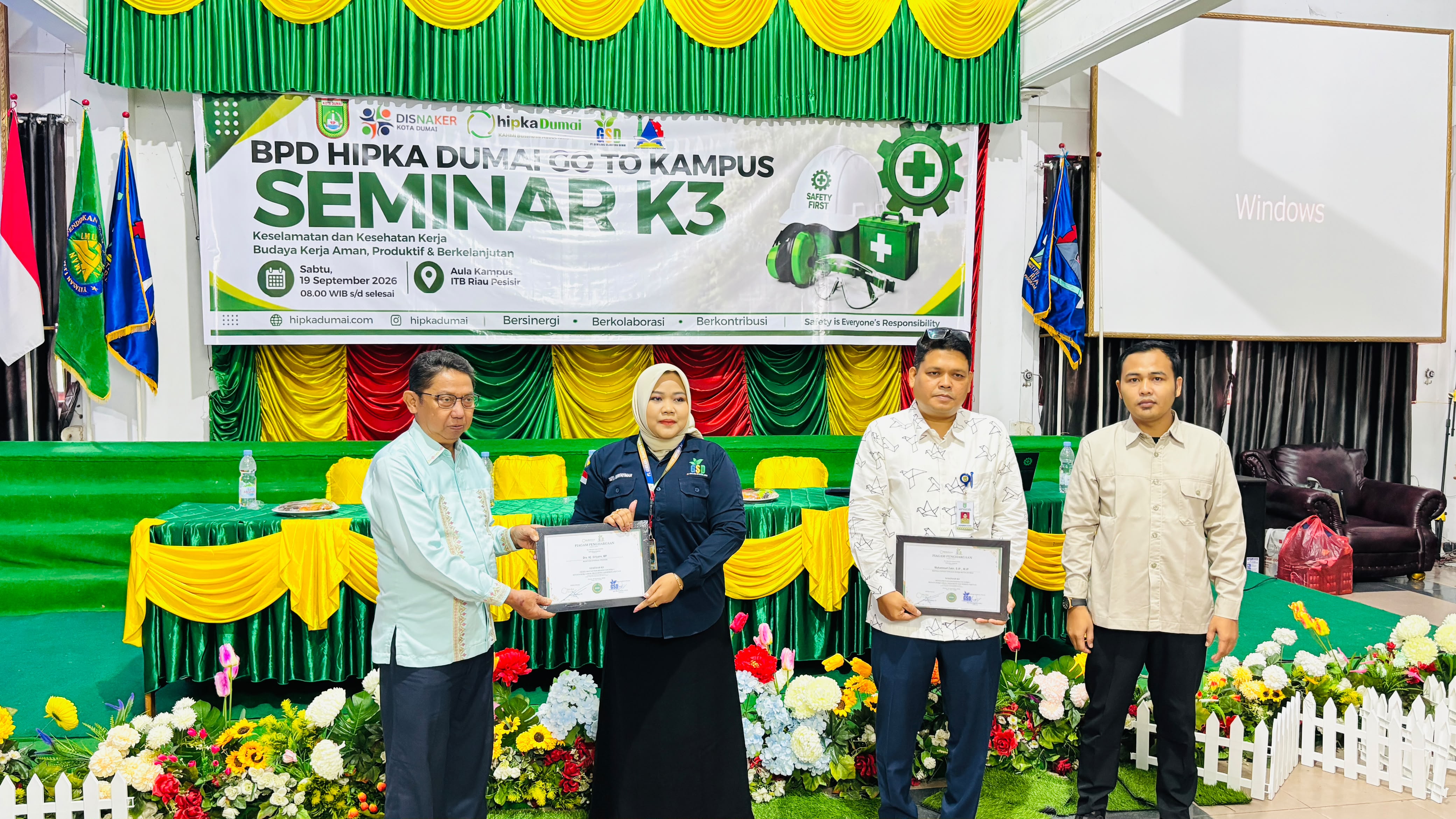 Seminar K3 di ITB Riau Pesisir Bekali Mahasiswa Hadapi Dunia Kerja, Disnaker dan KADIN Dumai Turut Hadir